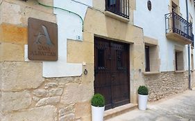 Casa Albaitar, alojamiento rural con jardin